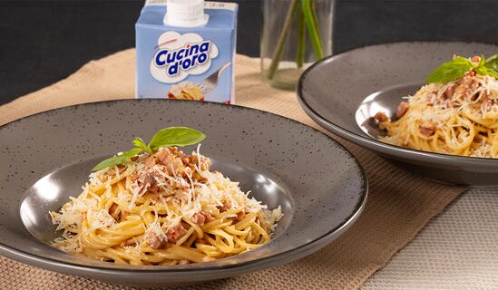 Spaghete cu bacon și smântână de gătit